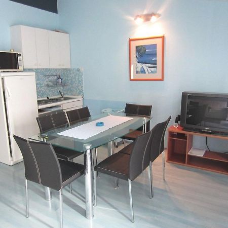 Apartments Zdenka Donji Okrug  Extérieur photo