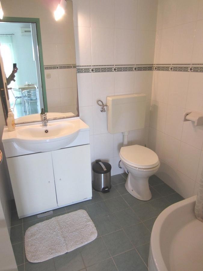 Apartments Zdenka Donji Okrug  Extérieur photo