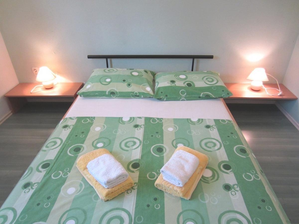 Apartments Zdenka Donji Okrug  Extérieur photo